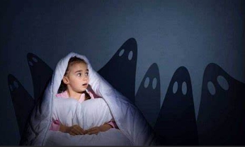 小孩子晚上睡觉发梦癫什么原因